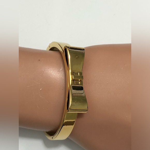 Kate Spade New York Goldtone Bow Bangle Bracelet . - Picture 7 of 9